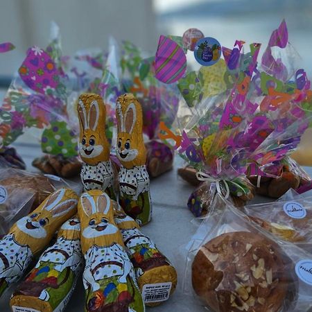Theodora Rooms Poros Town エクステリア 写真