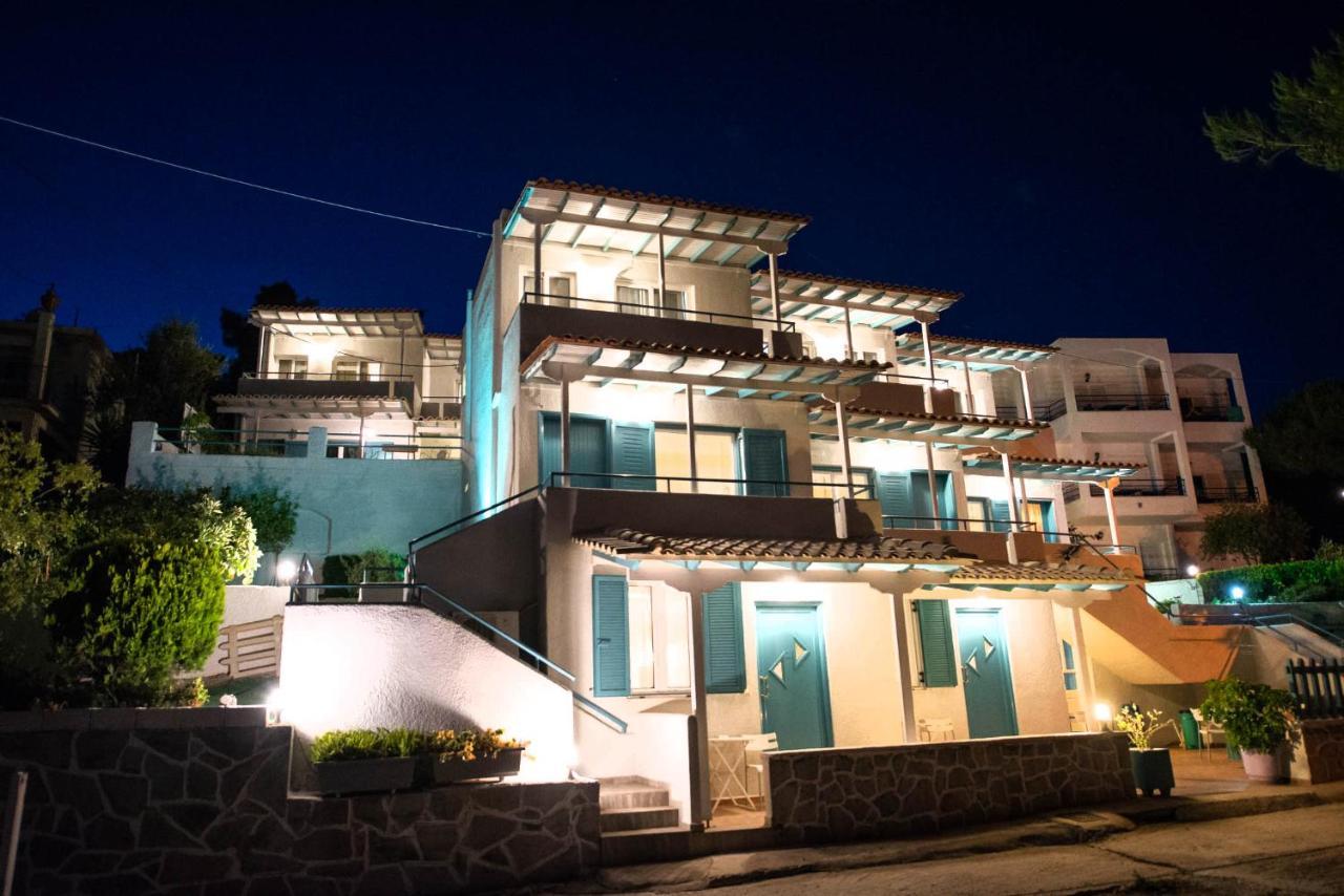 Theodora Rooms Poros Town エクステリア 写真